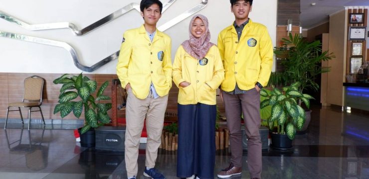 FMIPA UI Geography PKM-PE Team won PIMNAS 31 Gold medal