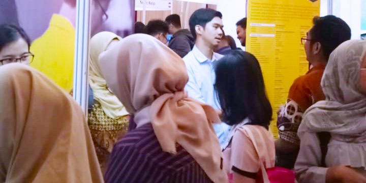 FMIPA UI Berpartisipasi Dalam Indonesia Scholarship Festival